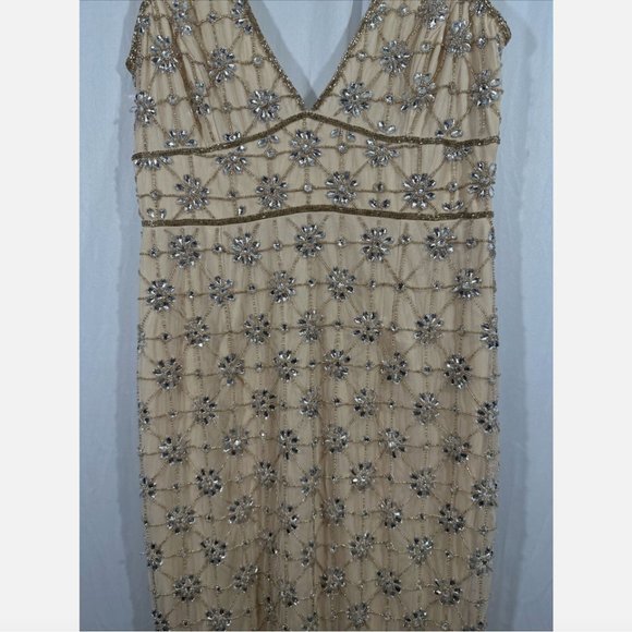 NWT $598 Mac Duggal [ 10 ] Sleeveless Beaded Floral V Neck Gown Nude Silver Q611 - Picture 10 of 16